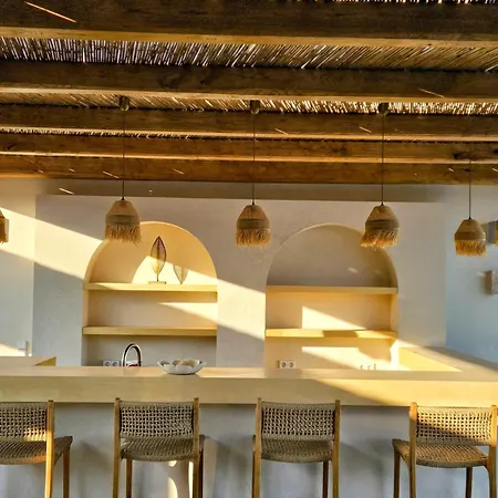 Newly-built Luxury In Ysterni, Paros, 200m From The Beach And 7min From Naoussa * Isterni (Paros)