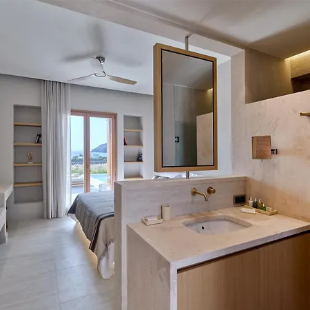 Newly-built Luxury In Ysterni, Paros, 200m From The Beach And 7min From Naoussa