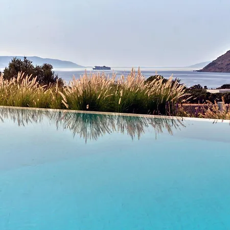 Newly-built Luxury In Ysterni, Paros, 200m From The Beach And 7min From Naoussa * Isterni (Paros)