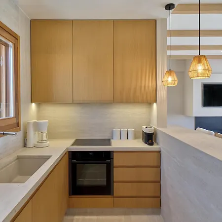 Newly-built Luxury In Ysterni, Paros, 200m From The Beach And 7min From Naoussa