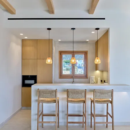 Newly-built Luxury In Ysterni, Paros, 200m From The Beach And 7min From Naoussa Isterni (Paros)