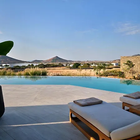 Villa Newly-built Luxury In Ysterni, Paros, 200m From The Beach And 7min From Naoussa *